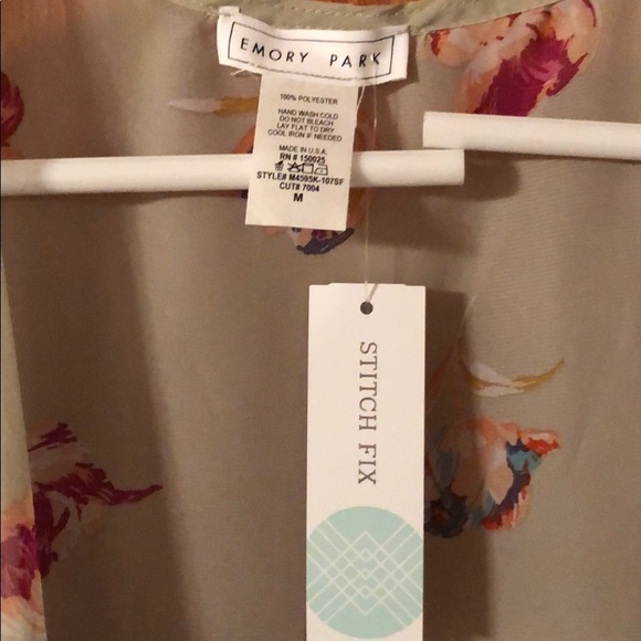 Caley Open Kimono - Picture 4 of 4